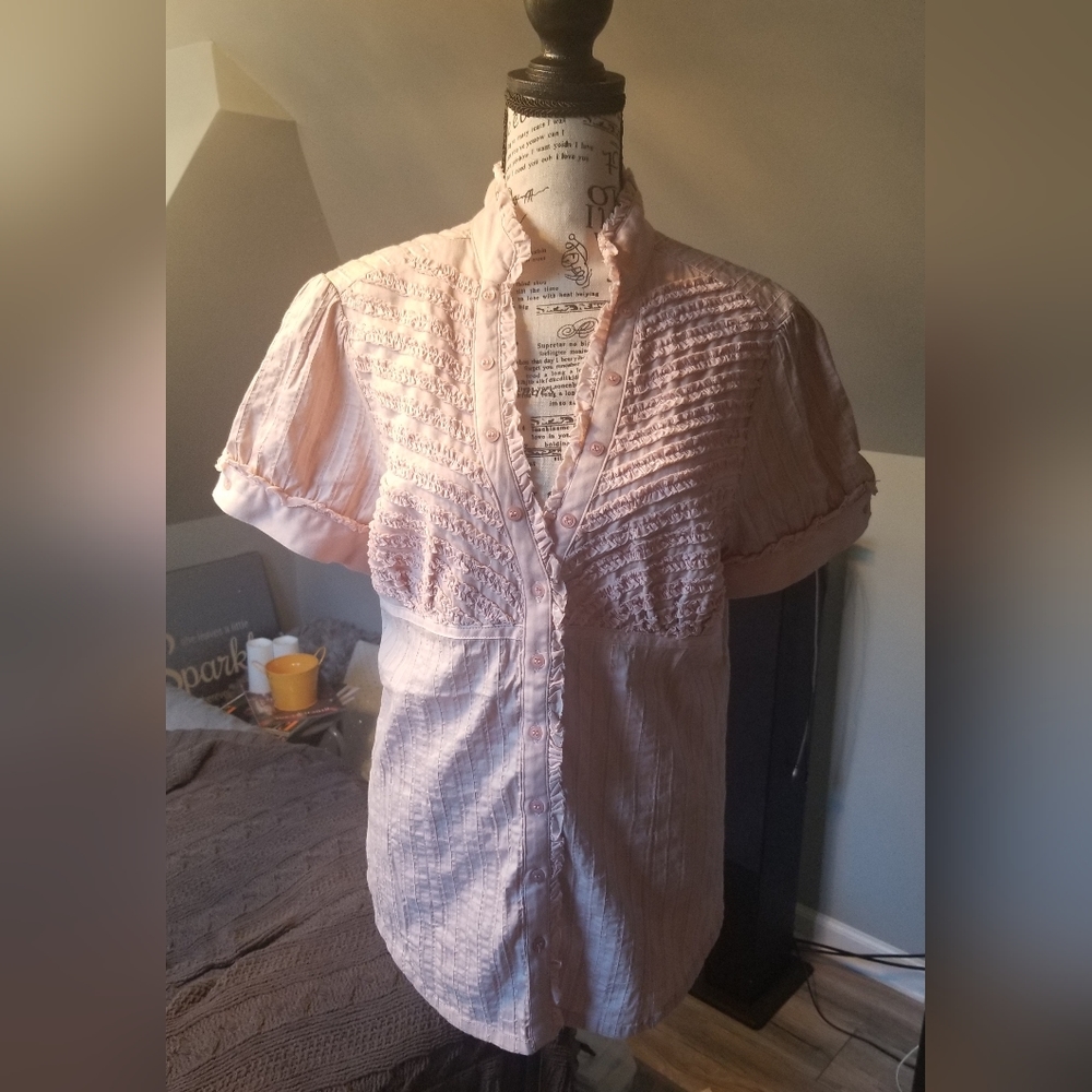 BCBGIRLS pintuck and ruffle top size L in light peach